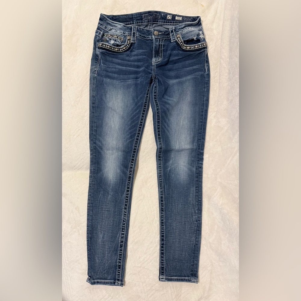 ⚫️⚫️Miss Me Women's Distressed Signature Skinny Jeans